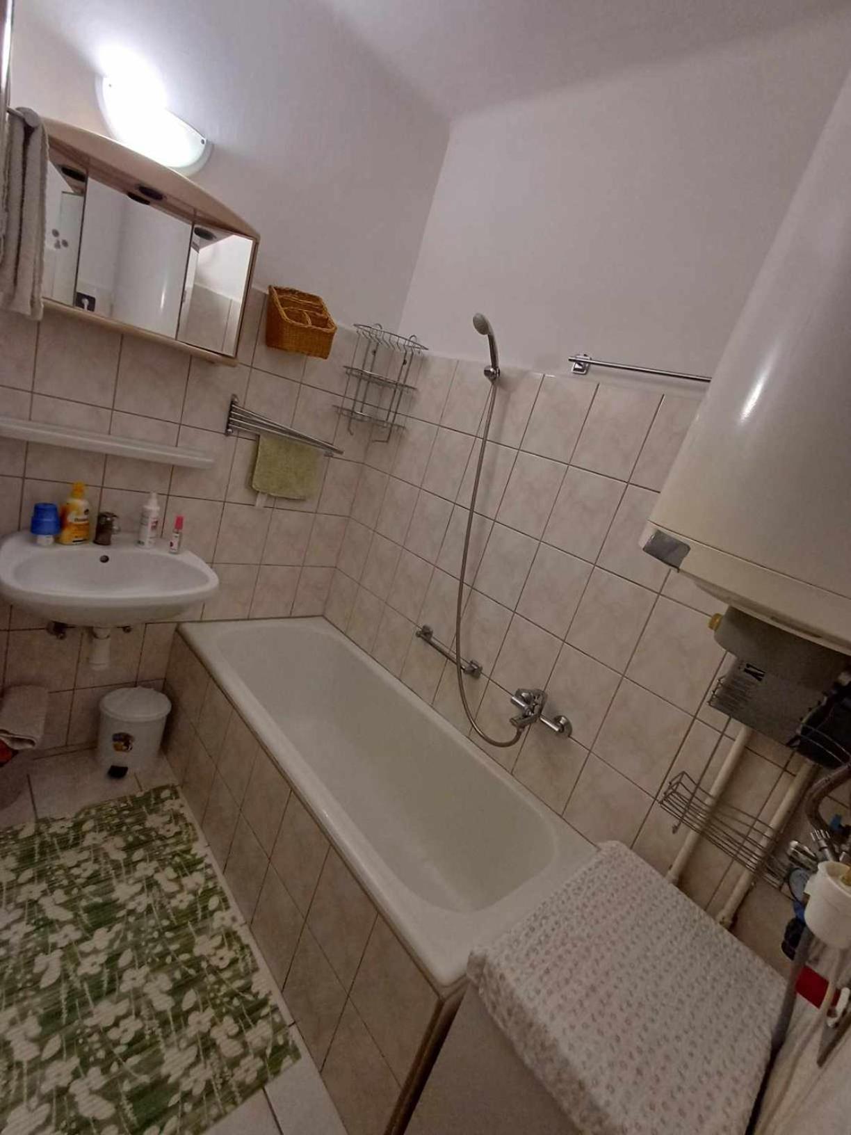 Appartement Tavas Barlang Apartman Tapolca Extérieur photo